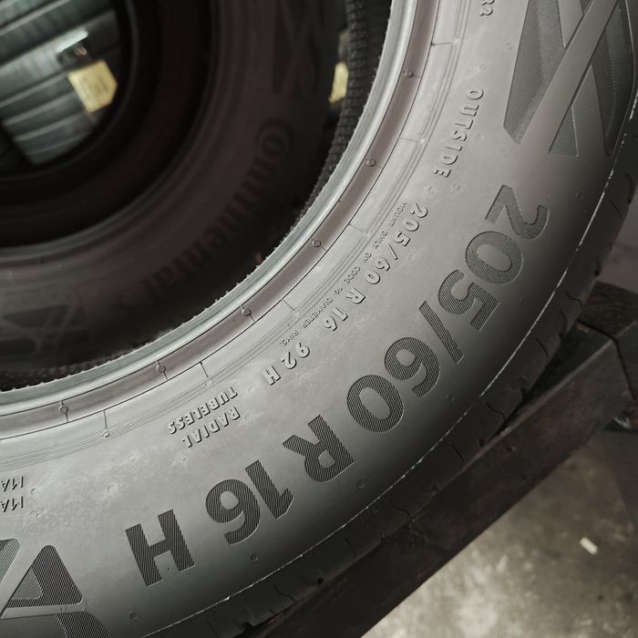 205/60/16 Sprzedam komplet opon letnich Continental