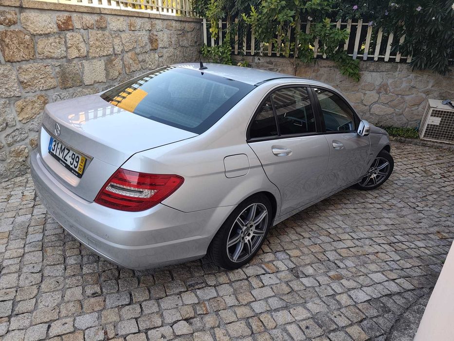 Mercedes-Benz C 180 Diesel — 115.000 km comprováveis | Excelente estado