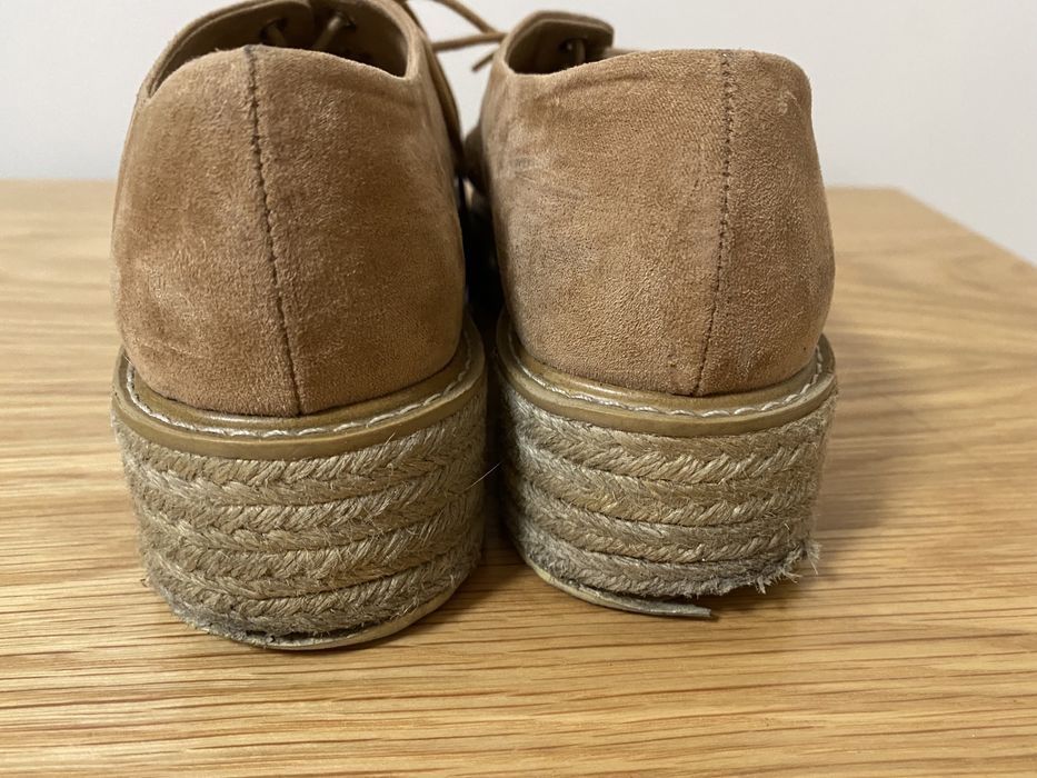 Vendo Sapatos 37 Stradivarius