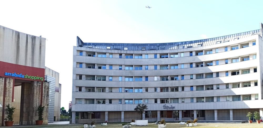 Apartamento T0-Alugar praias Gaia / rioDouro junto Arrábida Shopping