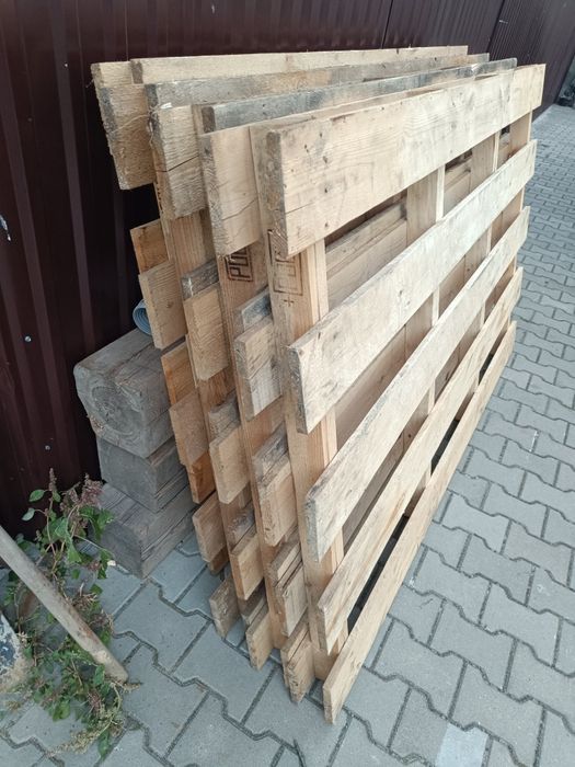 Palety duże po karton gipsie