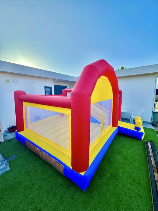 Aluguer Insufláveis