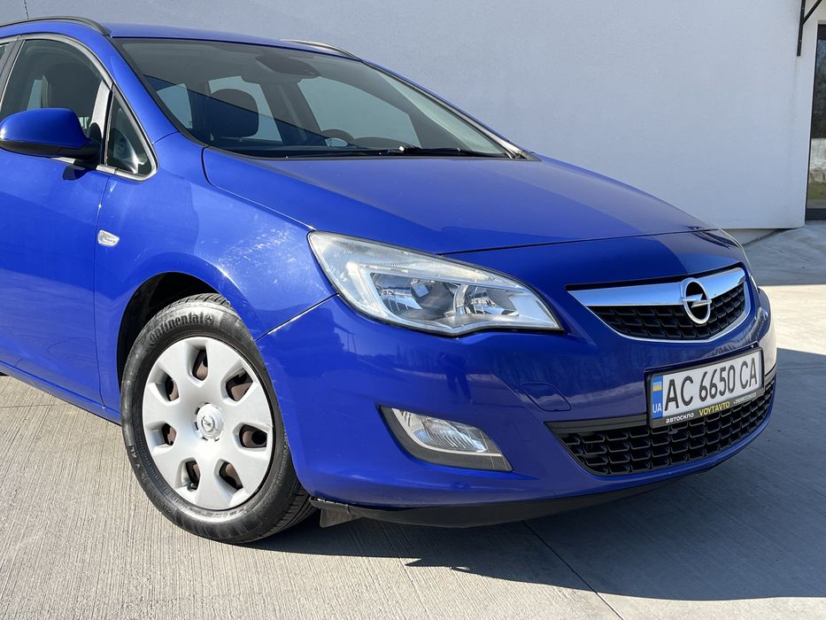 Opel Astra J 2011 1.7 CDTi