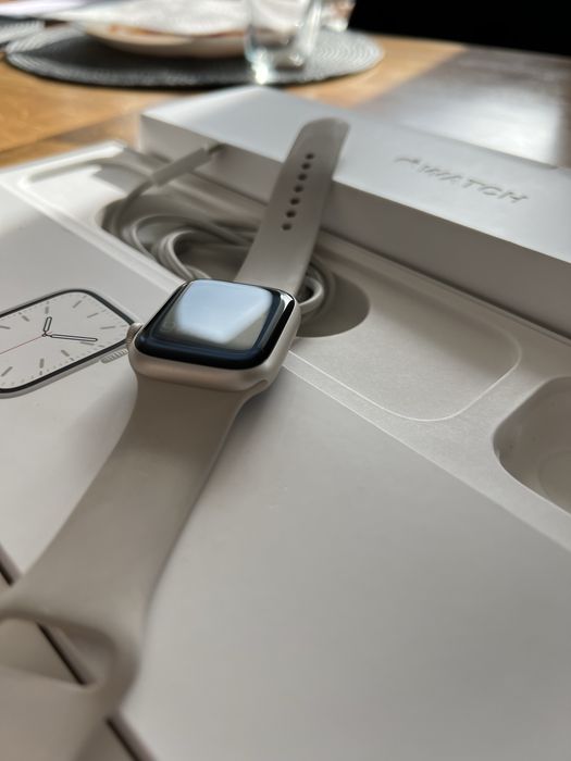 Zegarek apple watch 7 41mm srebrny stan idealny