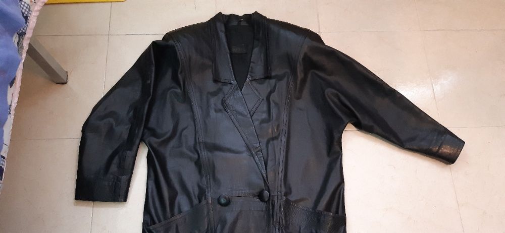 Vendo Casaco em pele genuína, de senhora