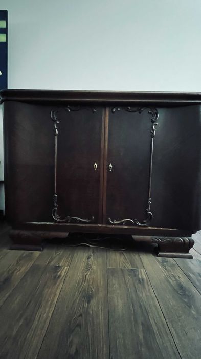 Komoda Art Deco | Drewniany bufet | Oryginalne zdobienia | 120×90×50 cm | Vintage