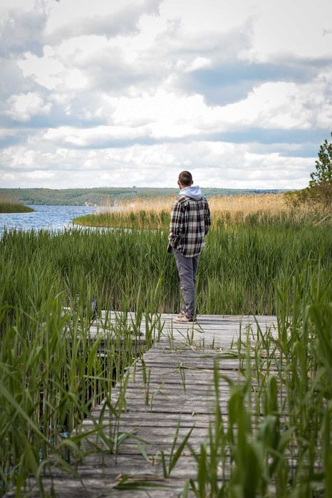Оренда,риболовля,база на воді будинок,човен,пляж,альтанка,спуск човнів