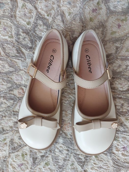 Туфлі нарядні нові clibee 36р.