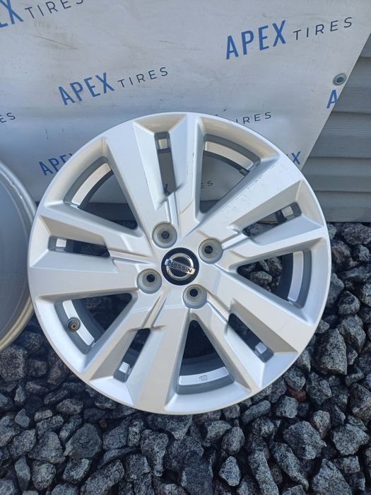 Комплект легкосплавних дисків Nissan 4/100 R16