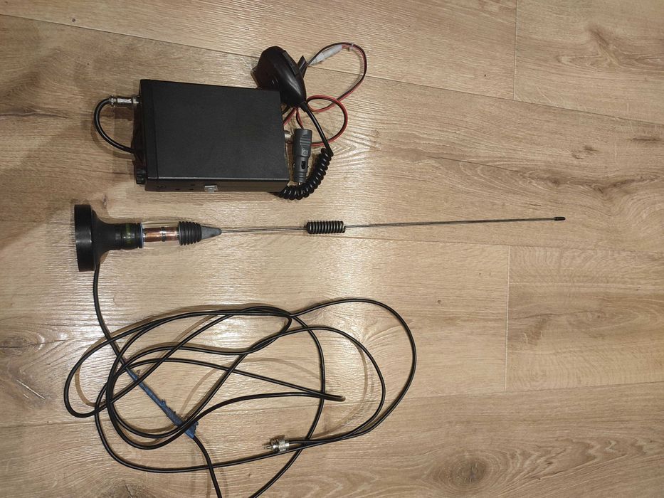 CB radio TEDDY + antena PRESIDENT