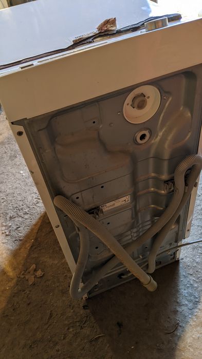 AEG Protex Plus модель L88565TL неробоча