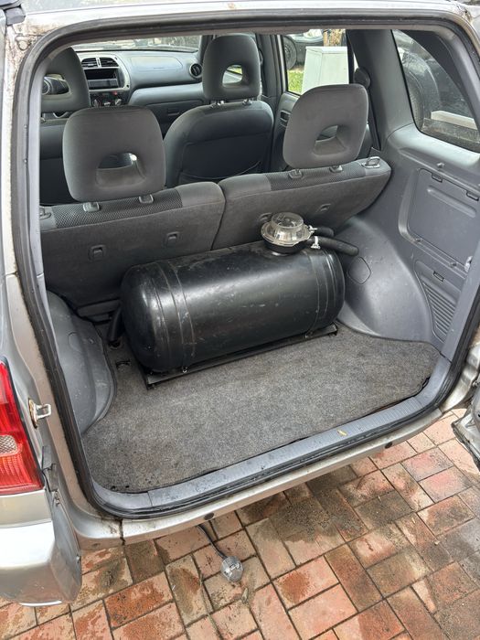 Toyota Rav4 2003r. NA CZĘŚCI