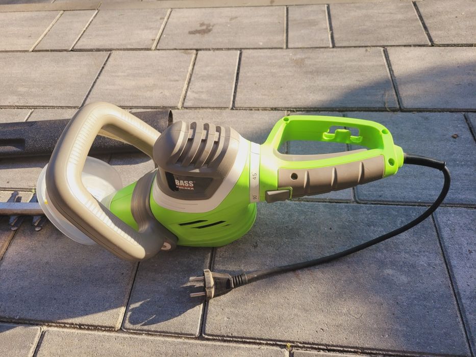 Nozyce do żywopłotu