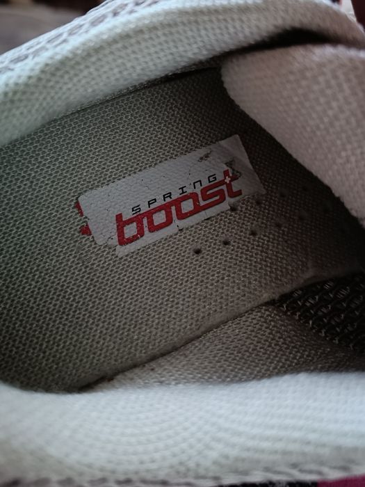 Дышащие кроссовки boost