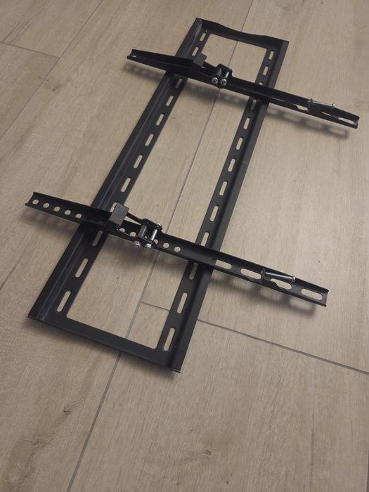Uchwyt do telewizora na ścianę
