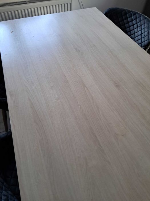 Stół nowoczesny do jadalni