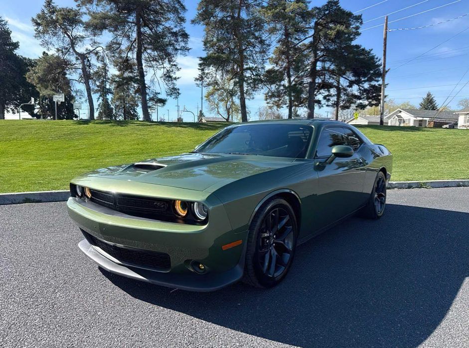 Dodge Challenger RT      2020
