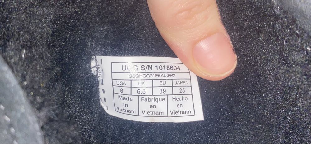 Ugg Vibram зимові високі шкіряні чоботи 38 р