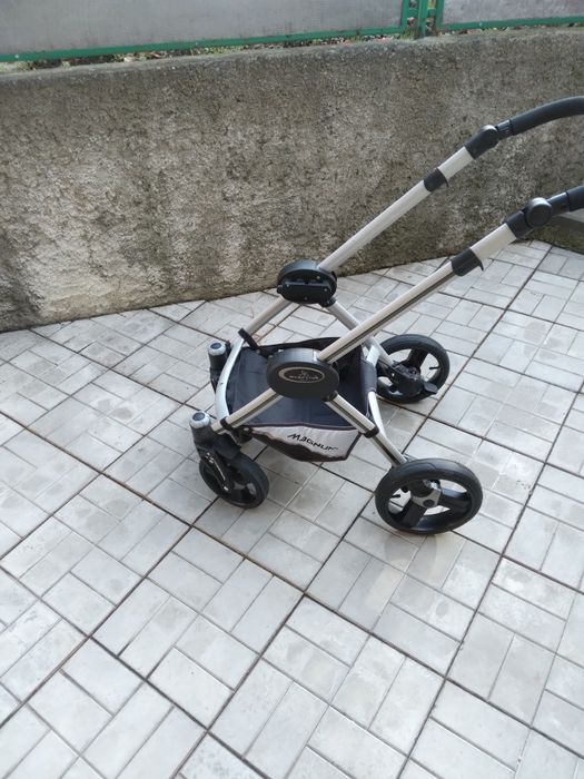 Продам детскую коляску