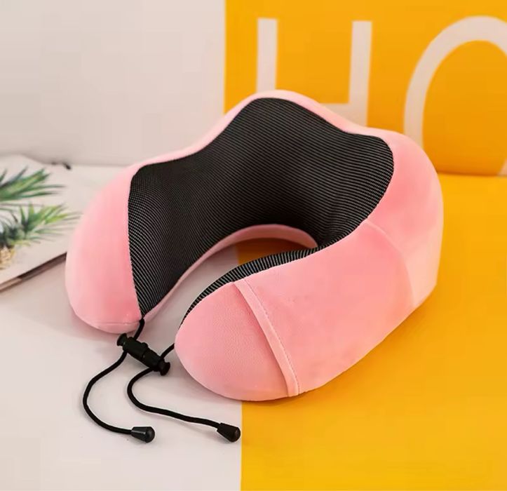 Подушка дорожня