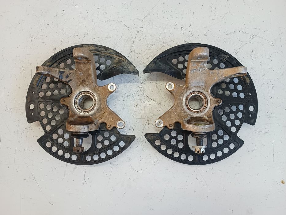 Zwrotnica prawa przód przednia Yamaha grizzly 700 / 550