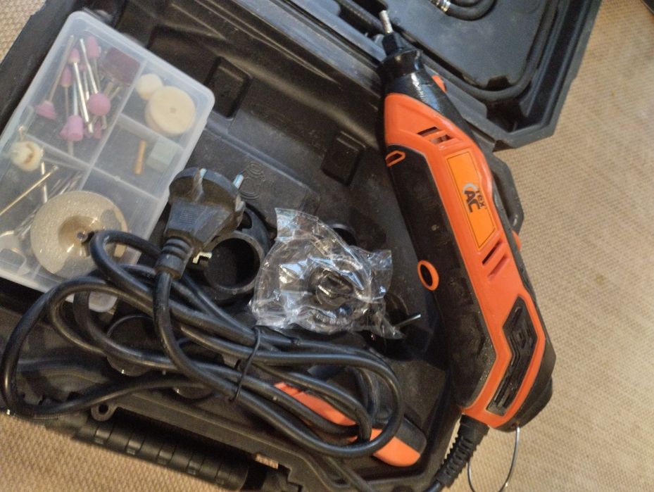 Пропоную гравер .