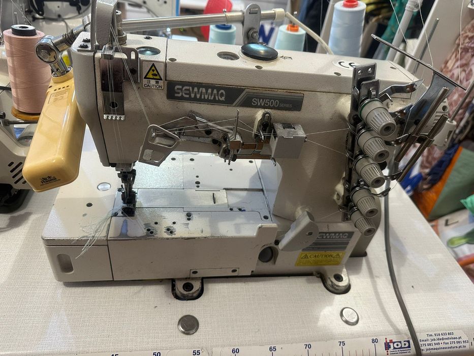 Máquina costura industrial