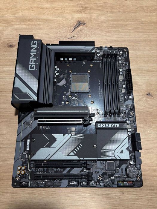 Gigabyte B650 Gaming X AX — AM5 — Б/У