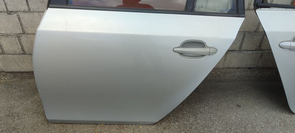 BMW E60 E61 drzwi lewe prawe przód lub tył 354/7 Titansilber Metallic