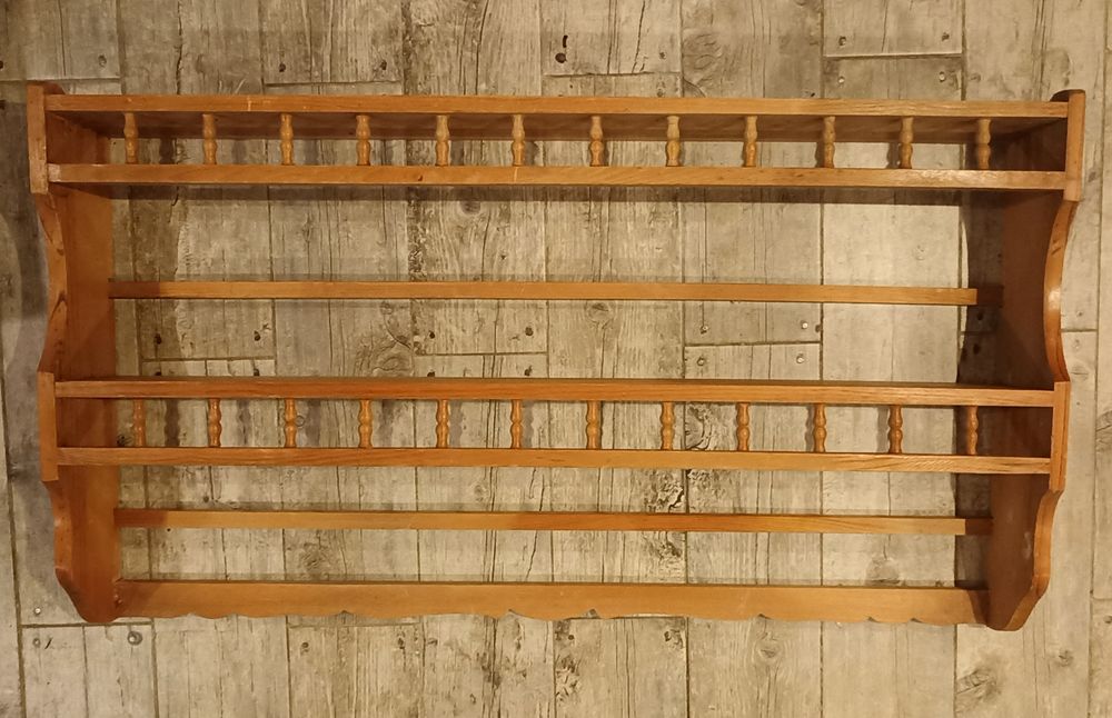 Prateleira de parede em madeira