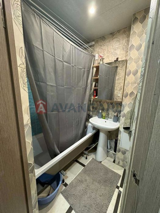Продам 4кімнатну квартиру в центріз АЕО