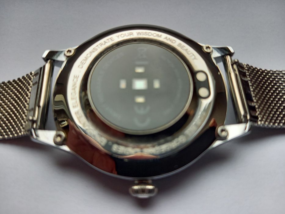 Smartwatch damski Garett Naomi Pro srebrny