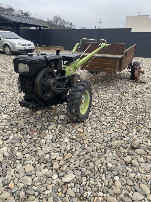 Продам Мотоблок Зубр