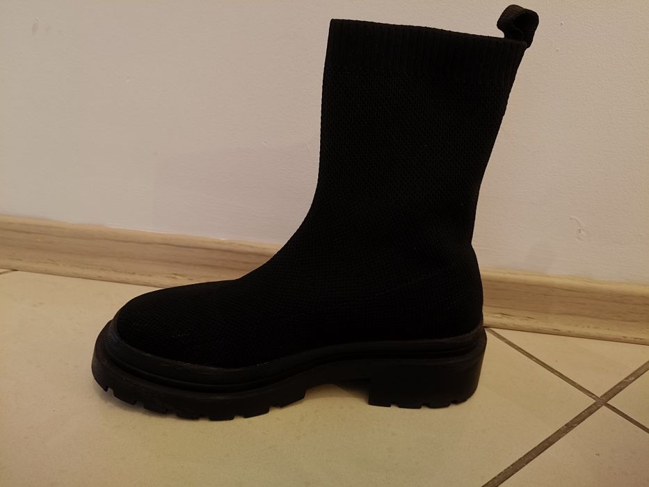 Buty botki Reserved czarne rozm. 37