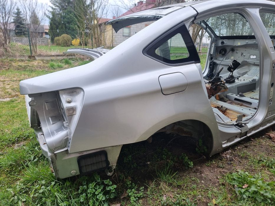 Błotnik prawy tył Citroen C5 III sedan EZRC