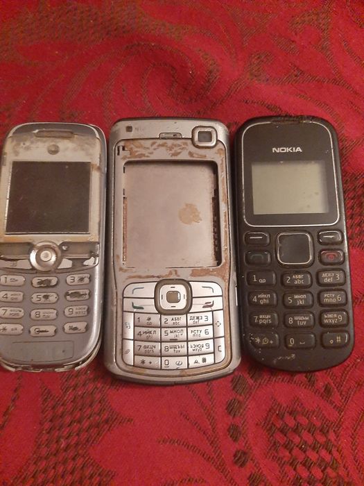 Кнопочні телефони