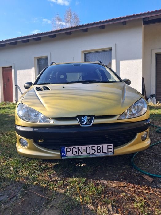 Peugeot 206  złoty