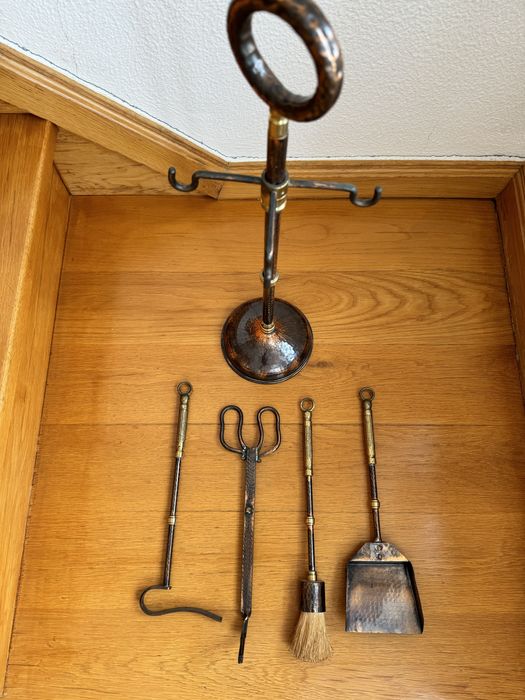 Pecas de lareira em bronze