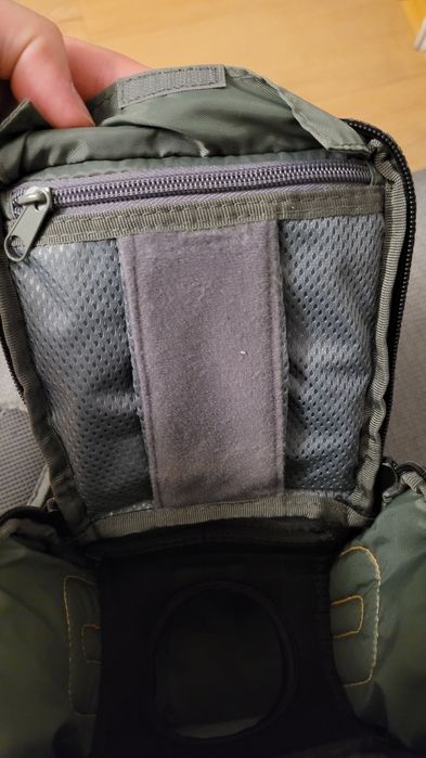 Torba na lustrzankę Case Logic solidna