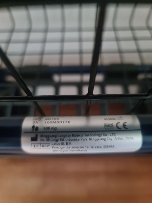 Andarilho com pouco uso