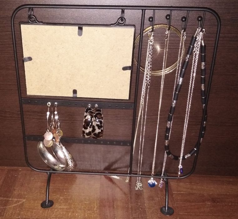 Suporte para bijuteria / jóias (fios, brincos, pulseiras) com espelho