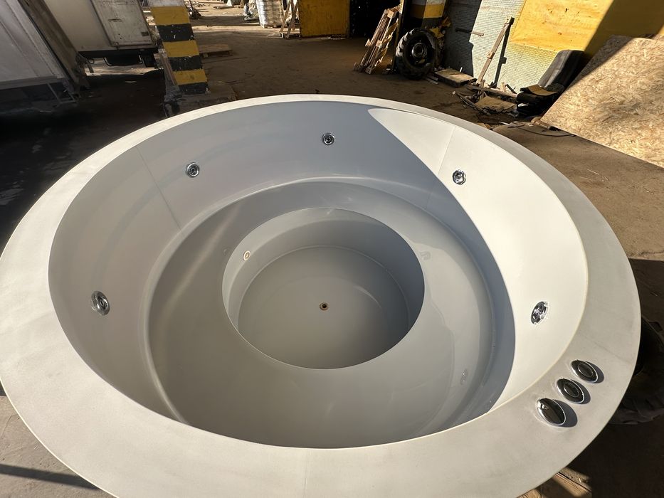 Чан круглий 190х100 на 4-6 осіб