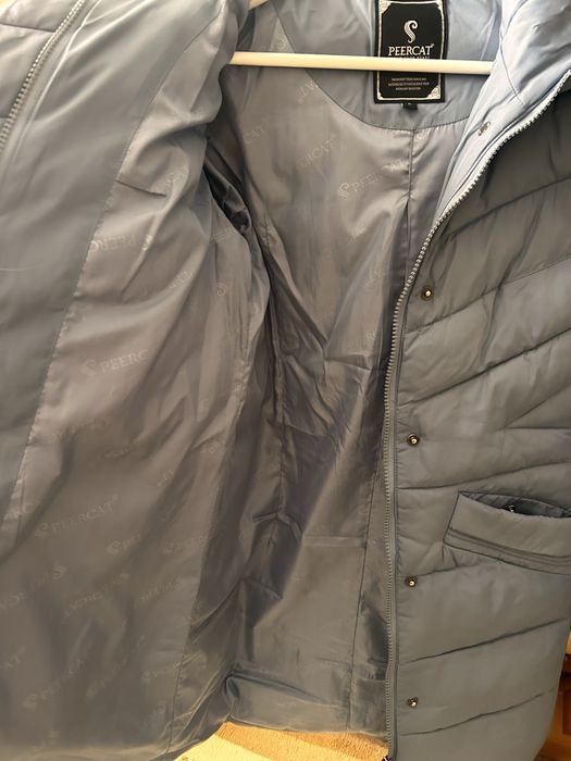 Продам зимовий  пуховик з капюшоном