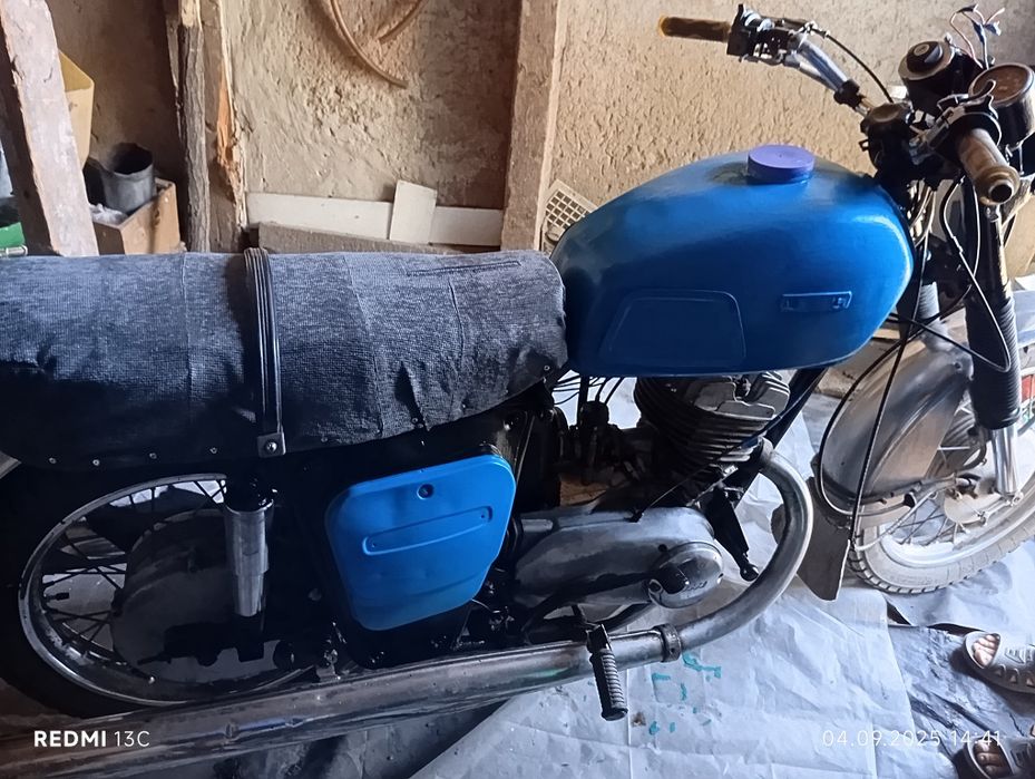 Продам мотоцикл иж планета 3