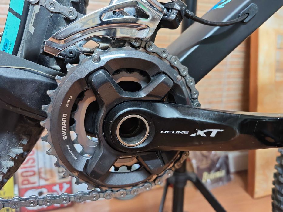 BTT CUBE Carbono 29