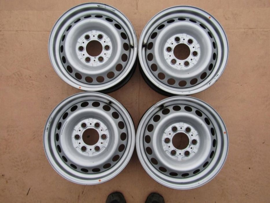4x Felgi 16 Mercedes Sprinter 311 313 315 316 907 908 910 VW Crafter ET54