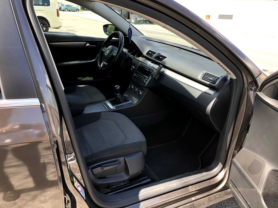 VW Passat 2012 em bom estado