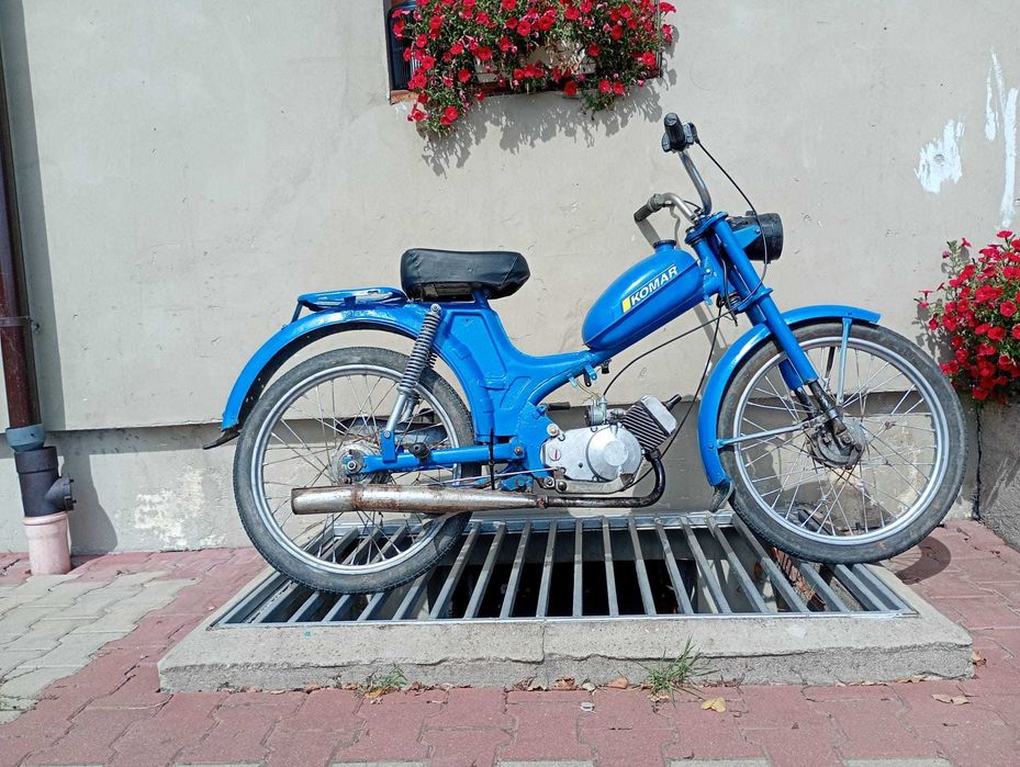 Komar motorower