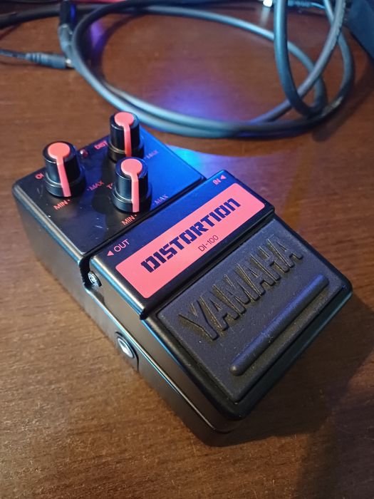 1980s Yamaha DI-100 Distortion efekt gitarowy przester do rocka i metalu Made in Japan - z wadą