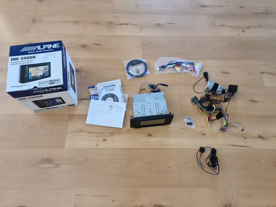 Radio z nawigacją Alpine  INE-S900R